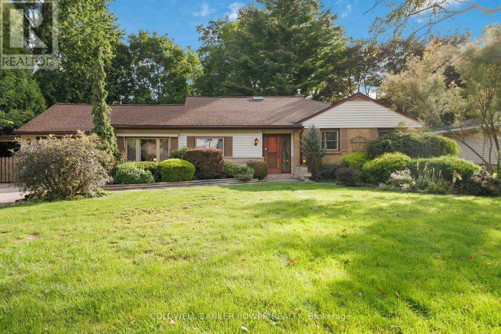 423 Pinetree Drive, London, ON, N6H 3M9