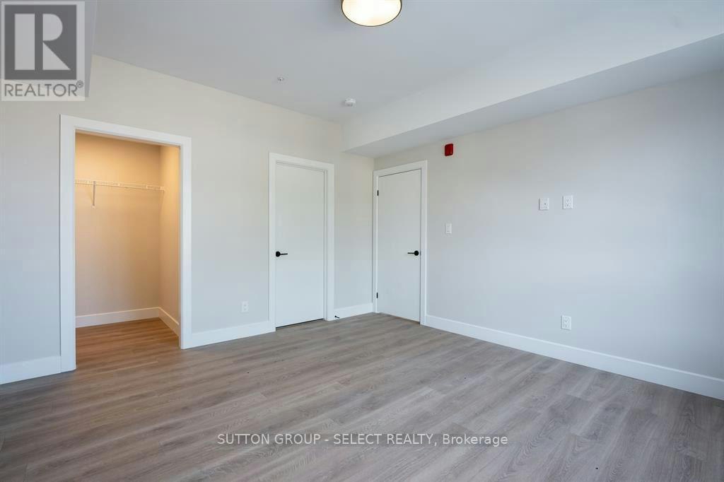 403-15 James Street, Exeter, ON, N0M 1S6 - 13