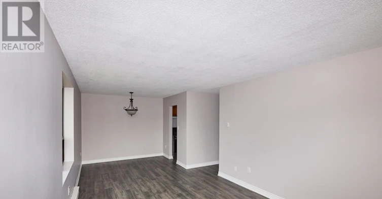 11-4839 Drummond Road, Niagara Falls, ON, L2E 6E2 - 11