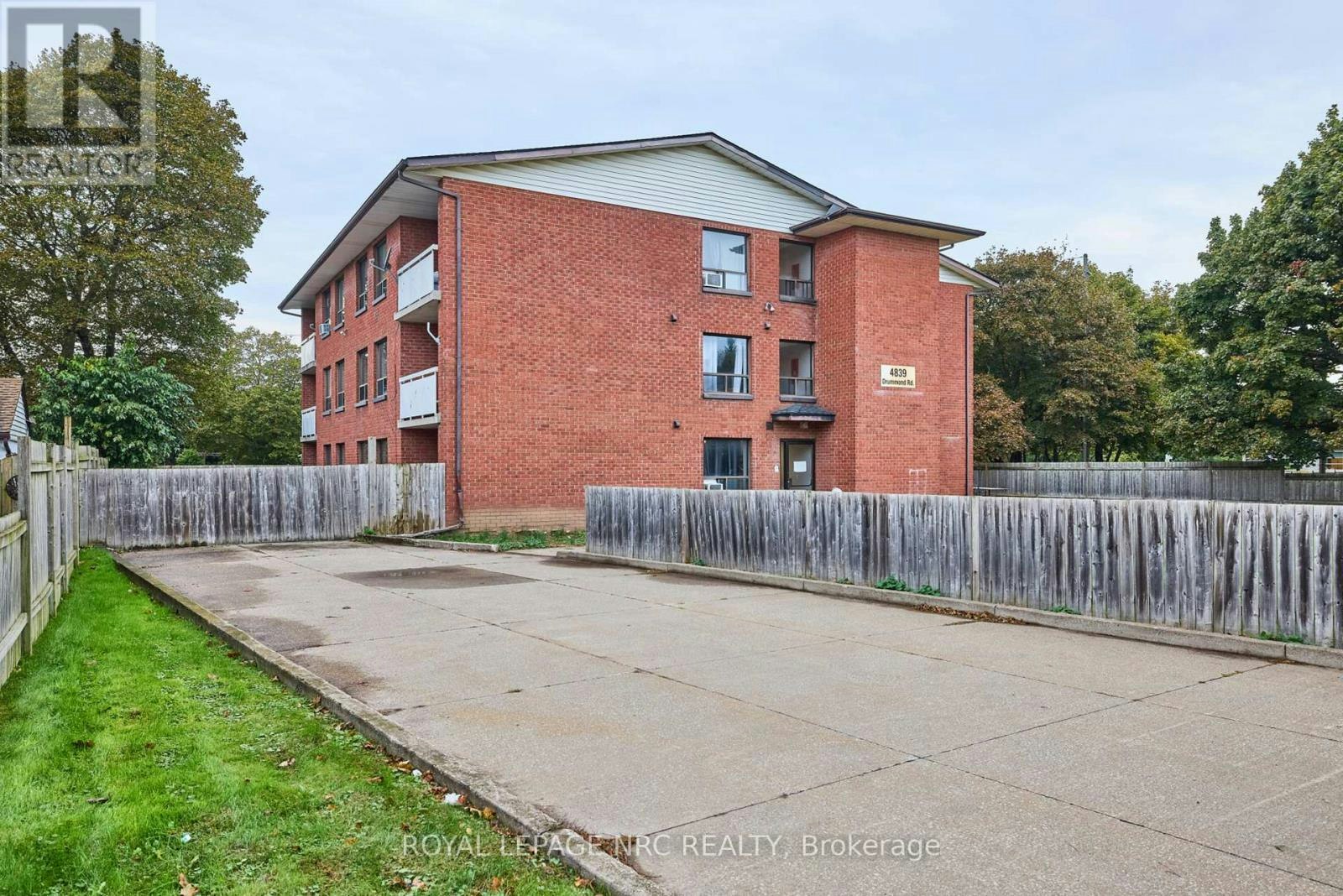 11-4839 Drummond Road, Niagara Falls, ON, L2E 6E2