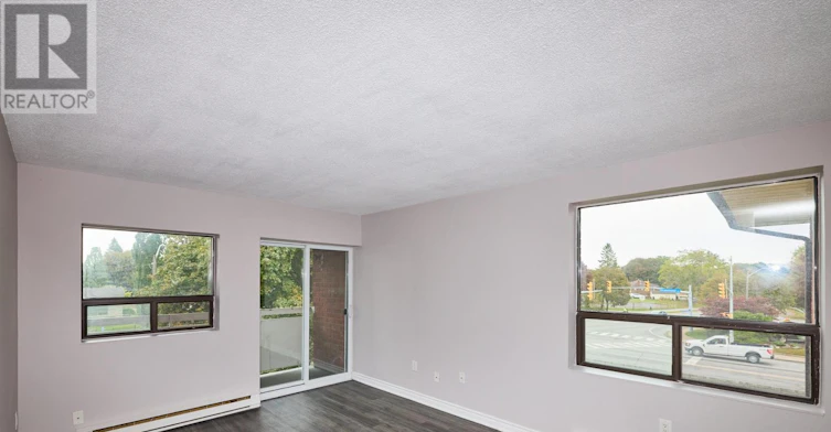 11-4839 Drummond Road, Niagara Falls, ON, L2E 6E2 - 8