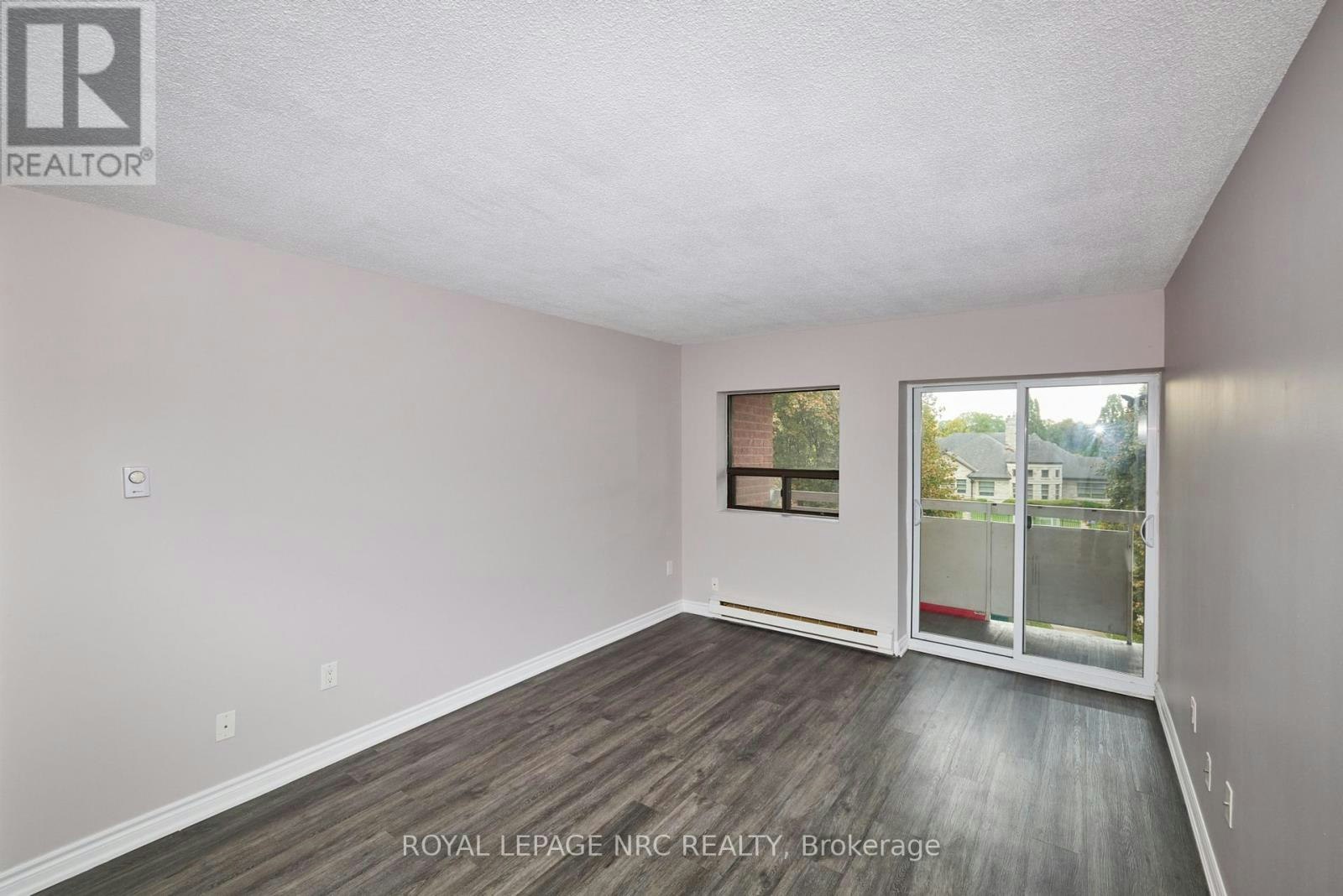 11-4839 Drummond Road, Niagara Falls, ON, L2E 6E2 - 12