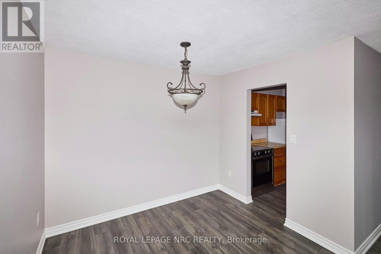11-4839 Drummond Road, Niagara Falls, ON, L2E 6E2 - 15