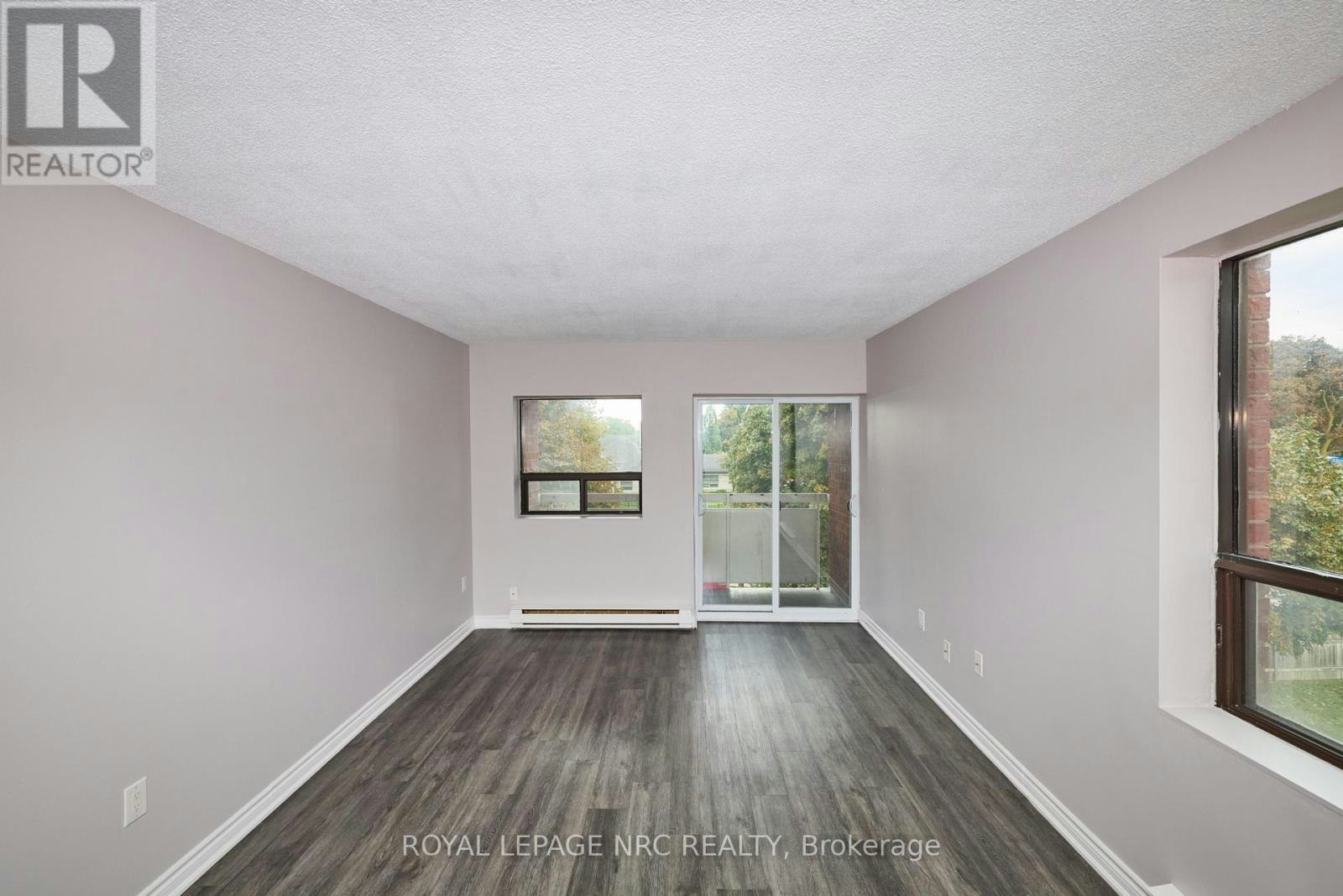 11-4839 Drummond Road, Niagara Falls, ON, L2E 6E2 - 13