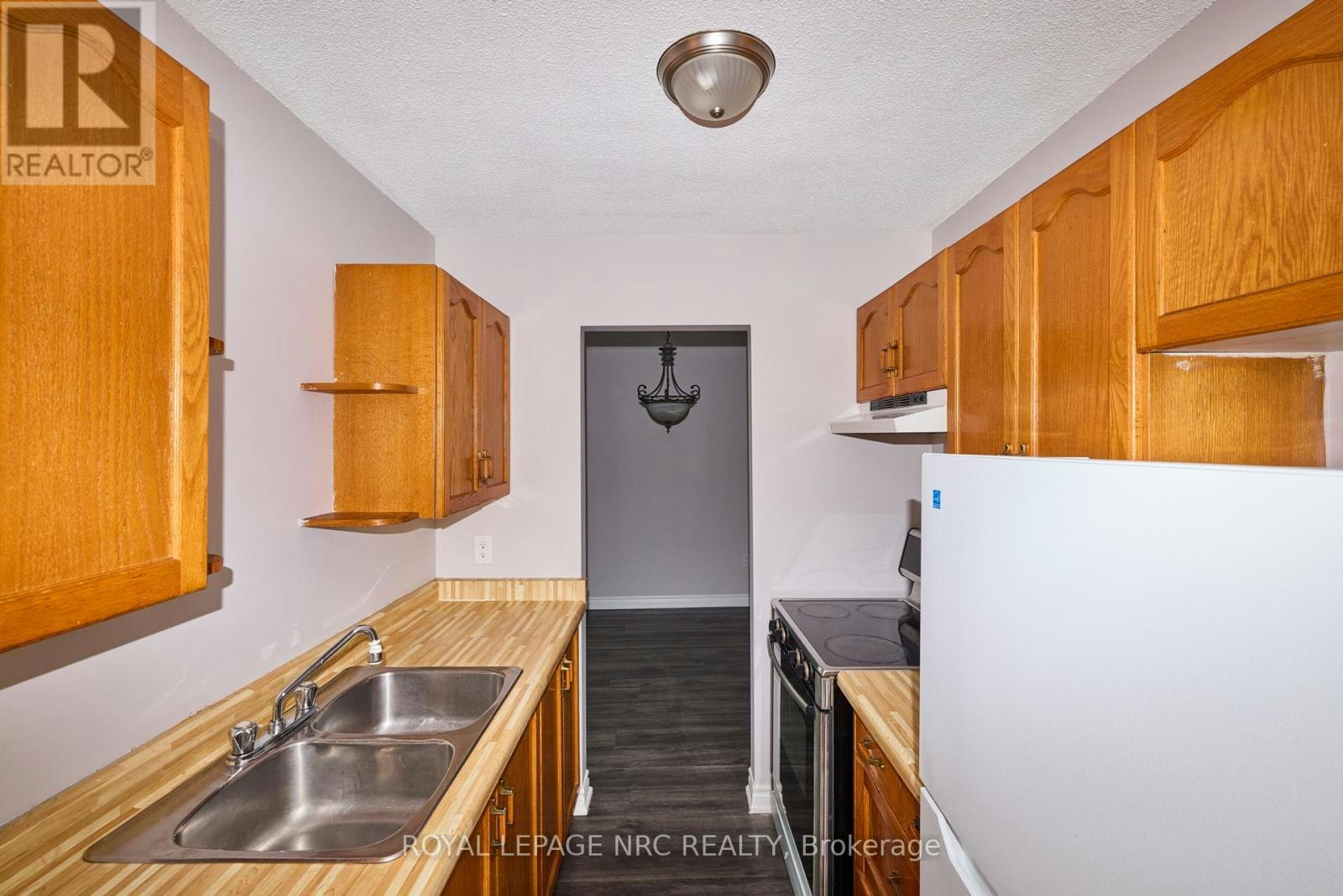 11-4839 Drummond Road, Niagara Falls, ON, L2E 6E2 - 17
