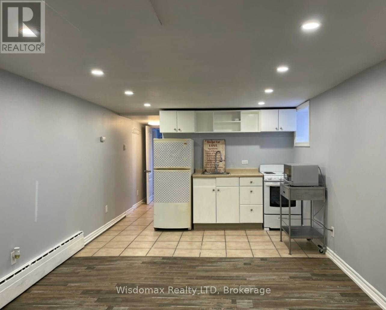 BASEMENT-426 St. Paul Street, St. Catharines, ON, L2R 3N3 - 2
