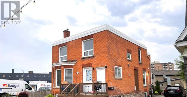 BASEMENT-426 St. Paul Street, St. Catharines, ON, L2R 3N3