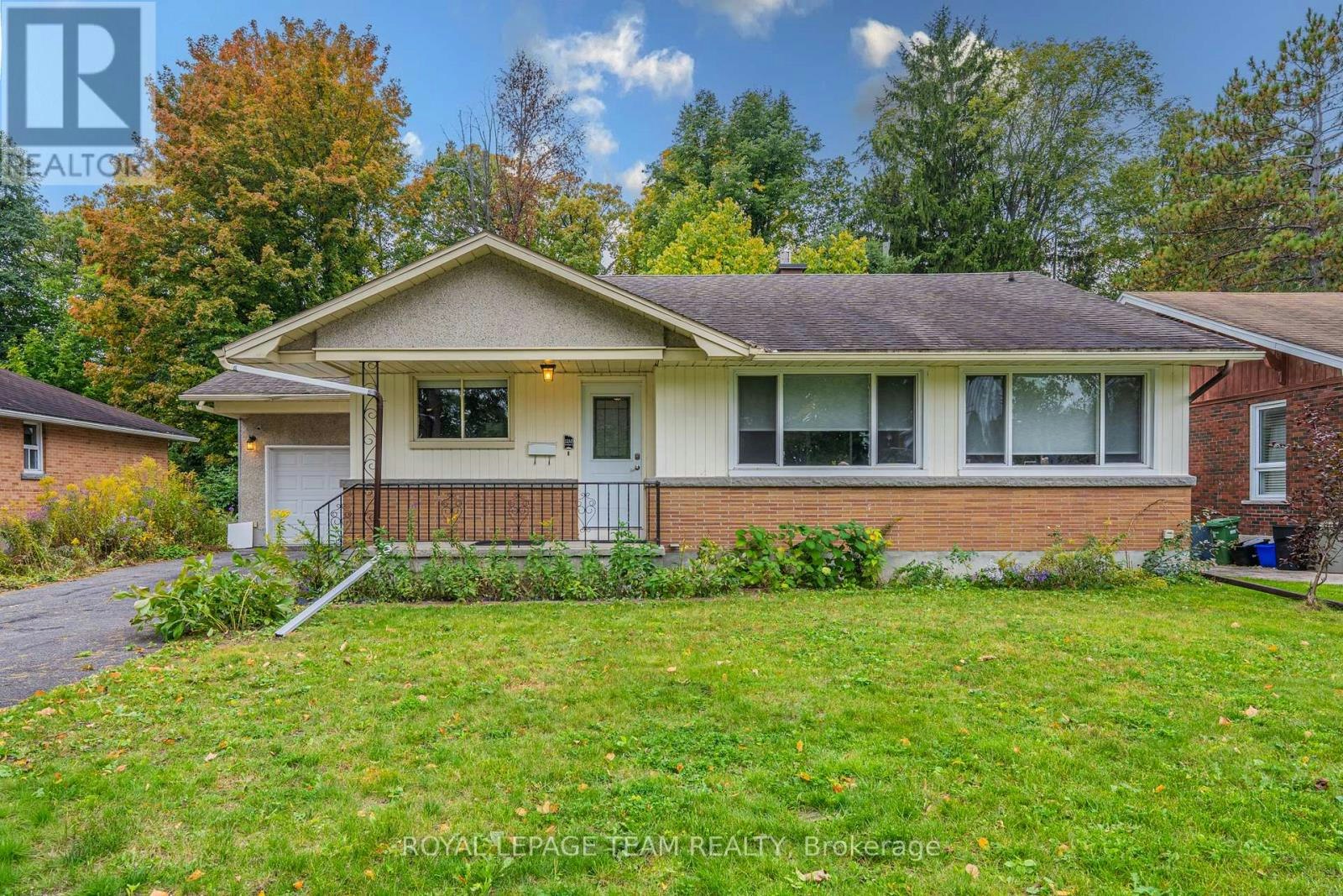1210 Adirondack Drive, Ottawa, ON, K2C 2V3 - 2