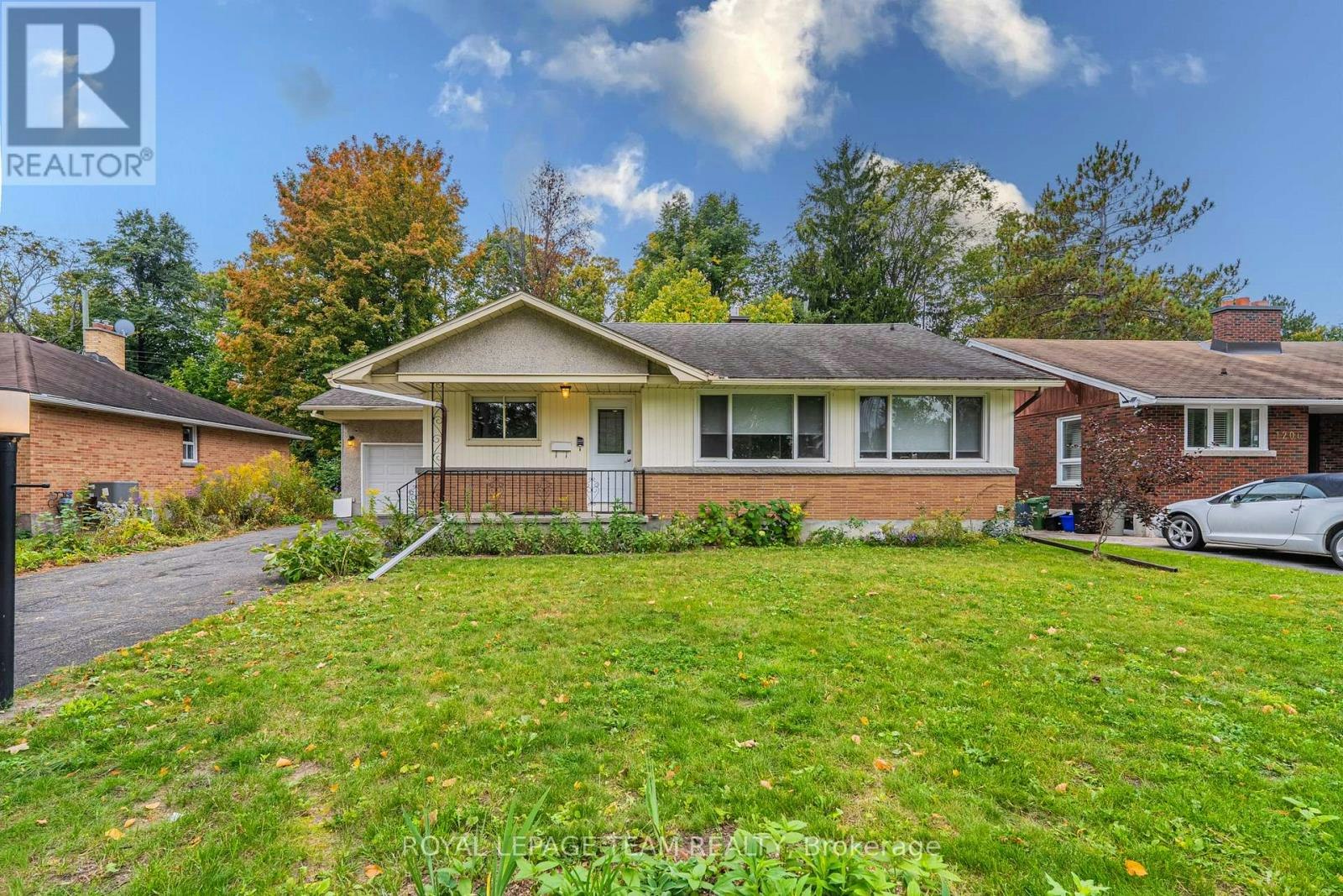 1210 Adirondack Drive, Ottawa, ON, K2C 2V3