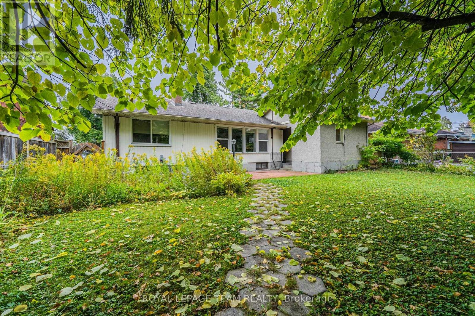 1210 Adirondack Drive, Ottawa, ON, K2C 2V3 - 31