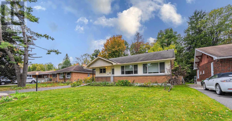 1210 Adirondack Drive, Ottawa, ON, K2C 2V3 - 3