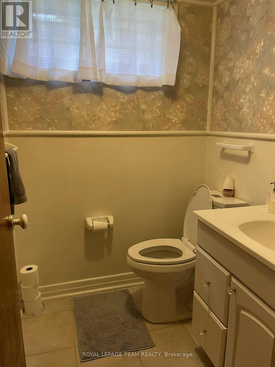 1210 Adirondack Drive, Ottawa, ON, K2C 2V3 - 27