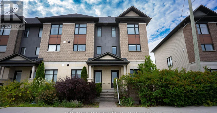 516 Silvertip Lane, Ottawa, ON, K2T 0H7