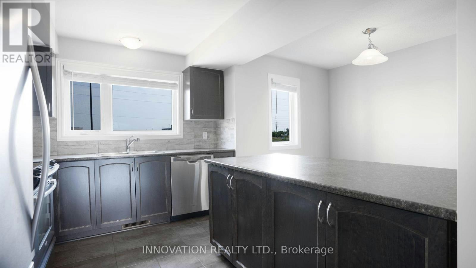516 Silvertip Lane, Ottawa, ON, K2T 0H7 - 12