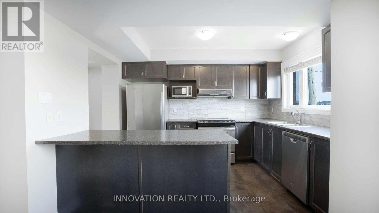 516 Silvertip Lane, Ottawa, ON, K2T 0H7 - 10