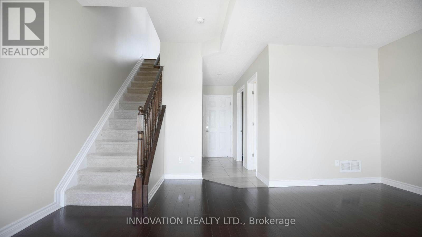 516 Silvertip Lane, Ottawa, ON, K2T 0H7 - 5