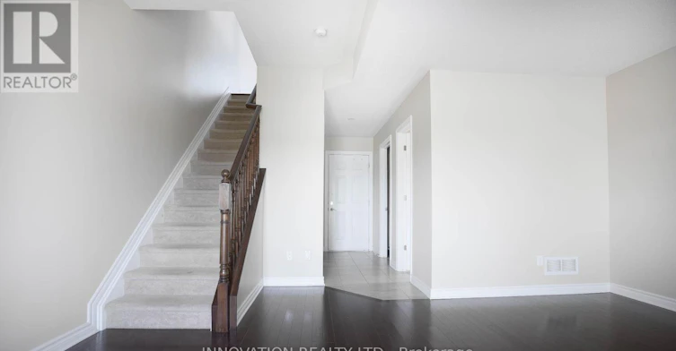 516 Silvertip Lane, Ottawa, ON, K2T 0H7 - 5