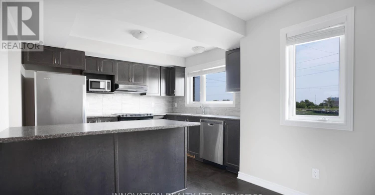 516 Silvertip Lane, Ottawa, ON, K2T 0H7 - 11