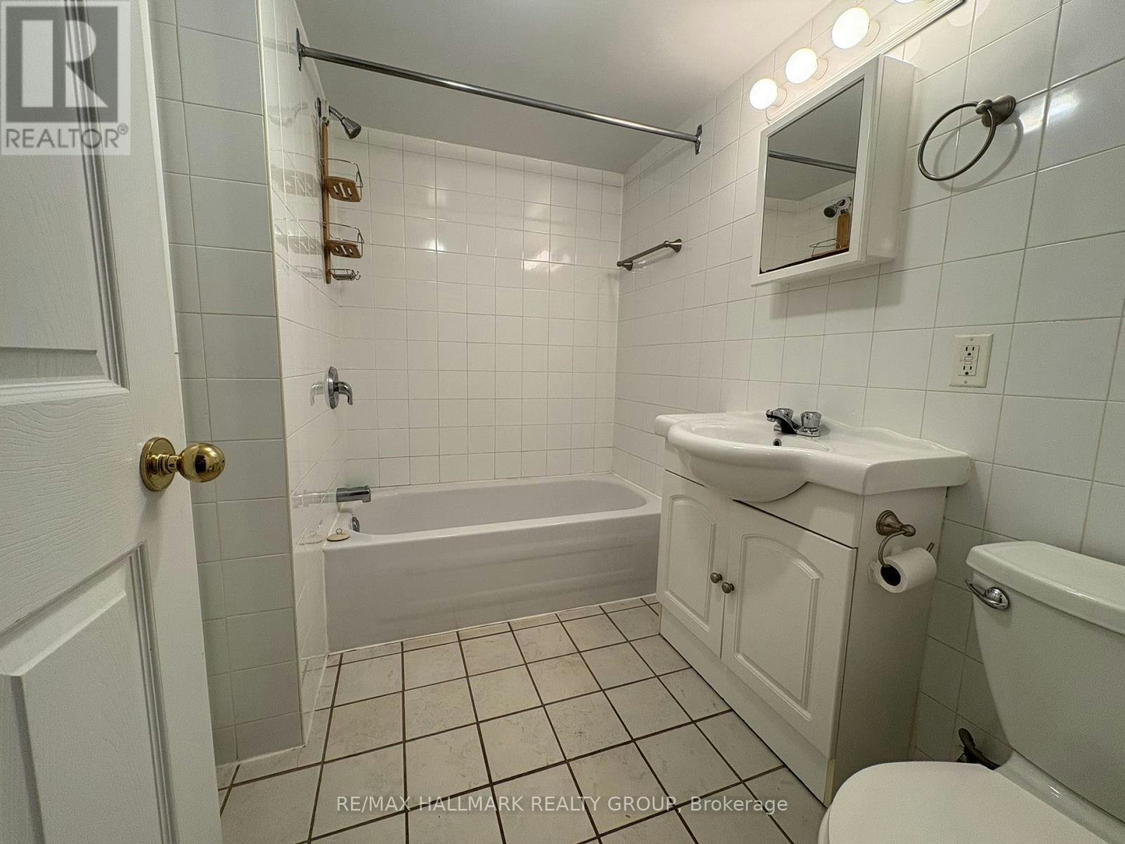 230 Cumberland Street, Ottawa, ON, K1N 5J1 - 10