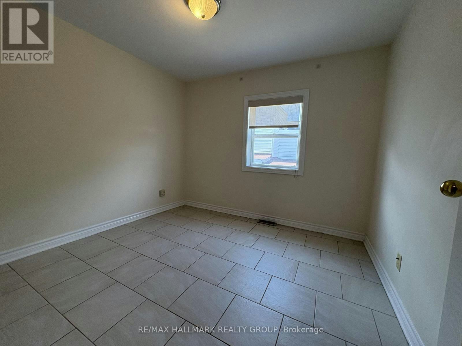 230 Cumberland Street, Ottawa, ON, K1N 5J1 - 6