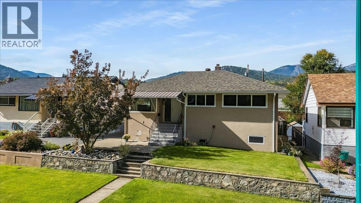 14 Hillside Drive, Trail, BC, V1R 1G5