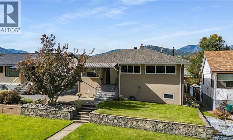 14 Hillside Drive