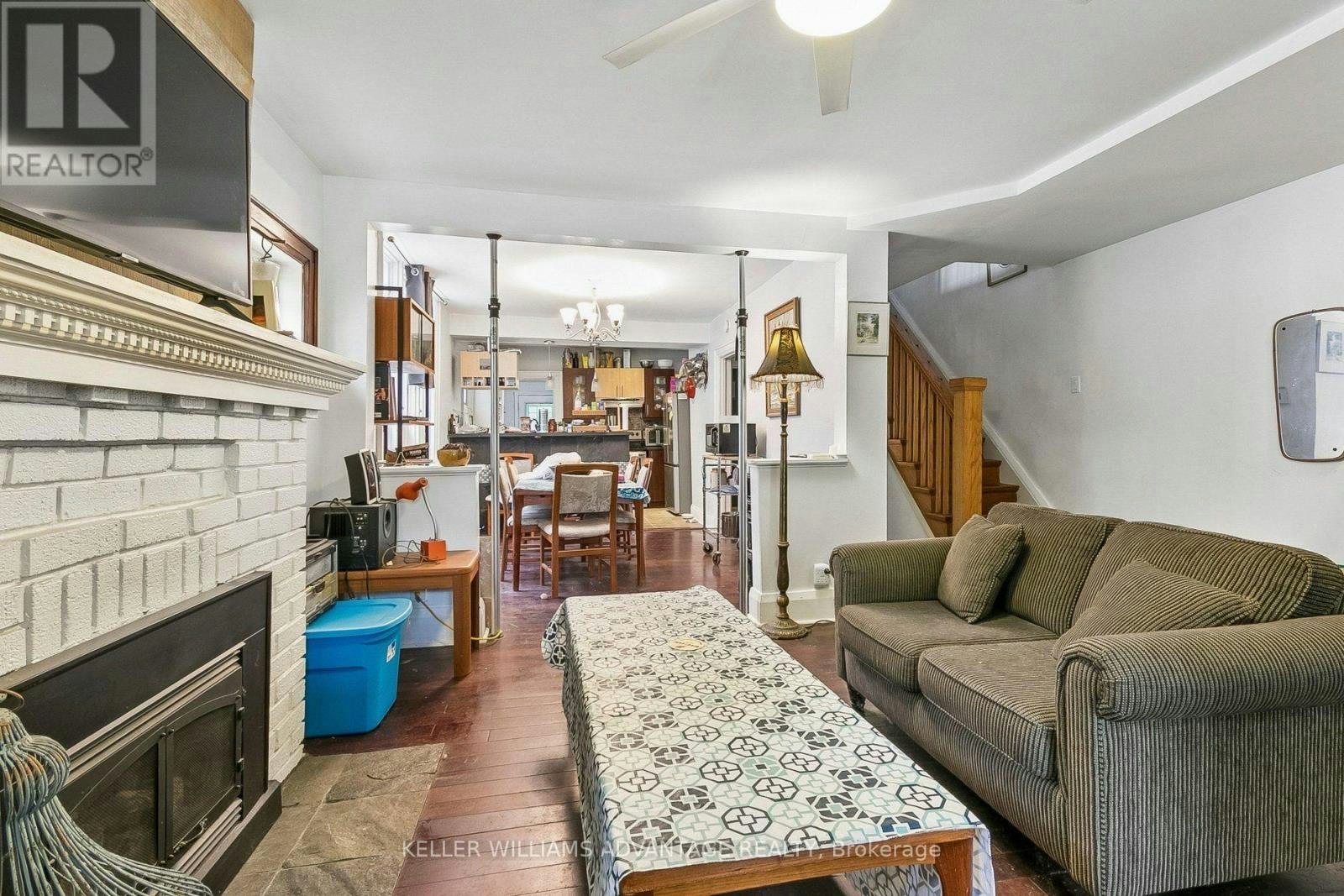MAIN & 2ND-585 Woodbine Avenue, Toronto, ON, M4E 2H9 - 5