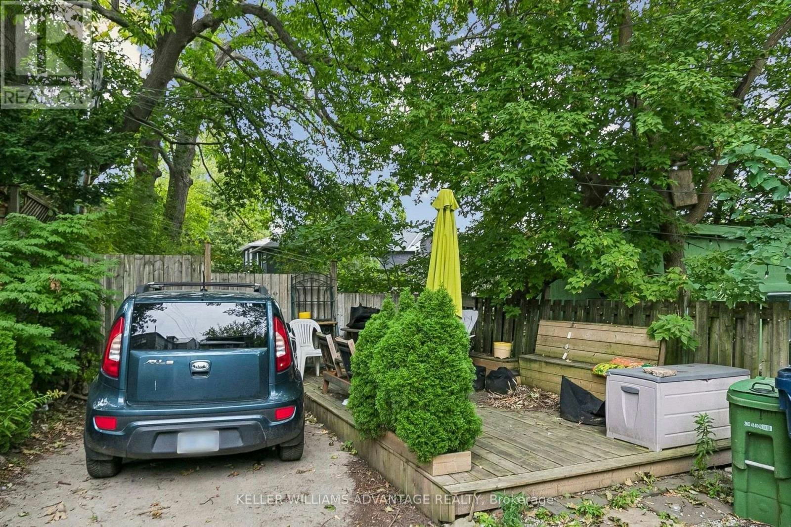 MAIN & 2ND-585 Woodbine Avenue, Toronto, ON, M4E 2H9 - 29
