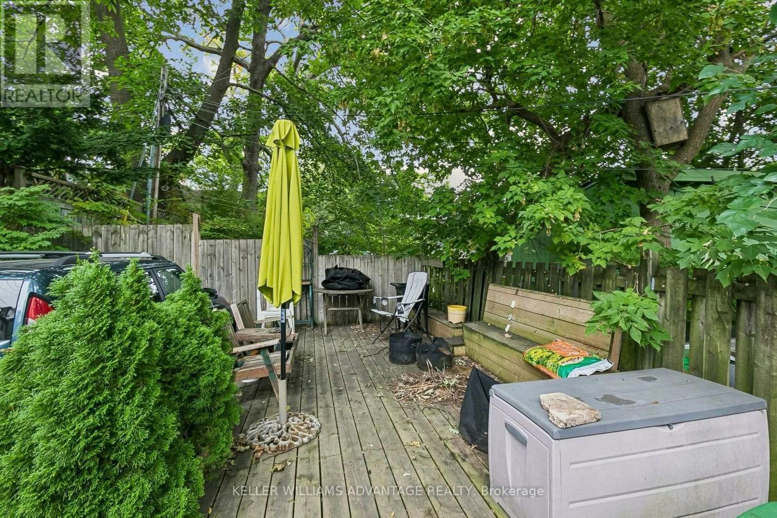 MAIN & 2ND-585 Woodbine Avenue, Toronto, ON, M4E 2H9 - 28