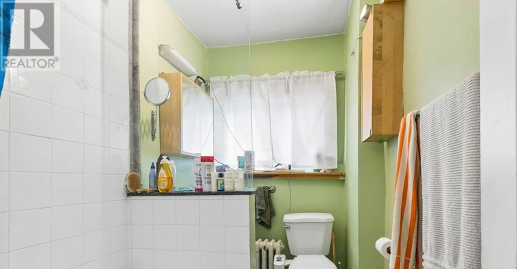 MAIN & 2ND-585 Woodbine Avenue, Toronto, ON, M4E 2H9 - 24