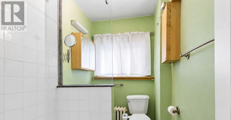 MAIN & 2ND-585 Woodbine Avenue, Toronto, ON, M4E 2H9 - 25