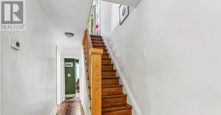 MAIN & 2ND-585 Woodbine Avenue, Toronto, ON, M4E 2H9 - 17
