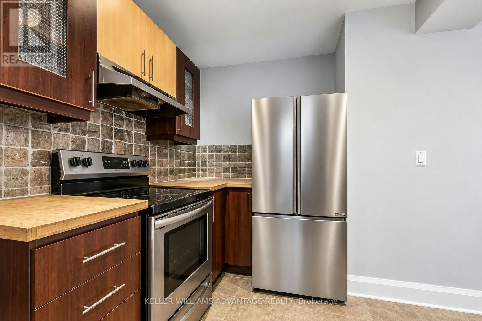 MAIN & 2ND-585 Woodbine Avenue, Toronto, ON, M4E 2H9 - 10