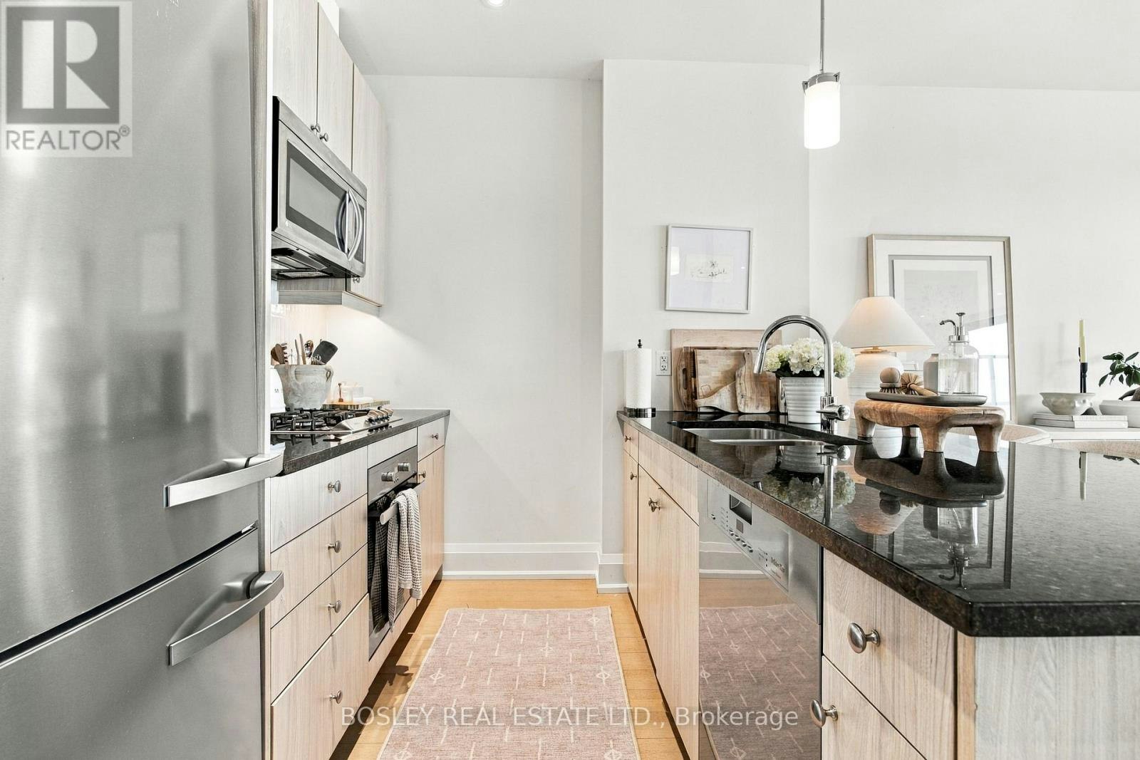 519-365 Beech Avenue, Toronto, ON, M4E 0C2 - 10
