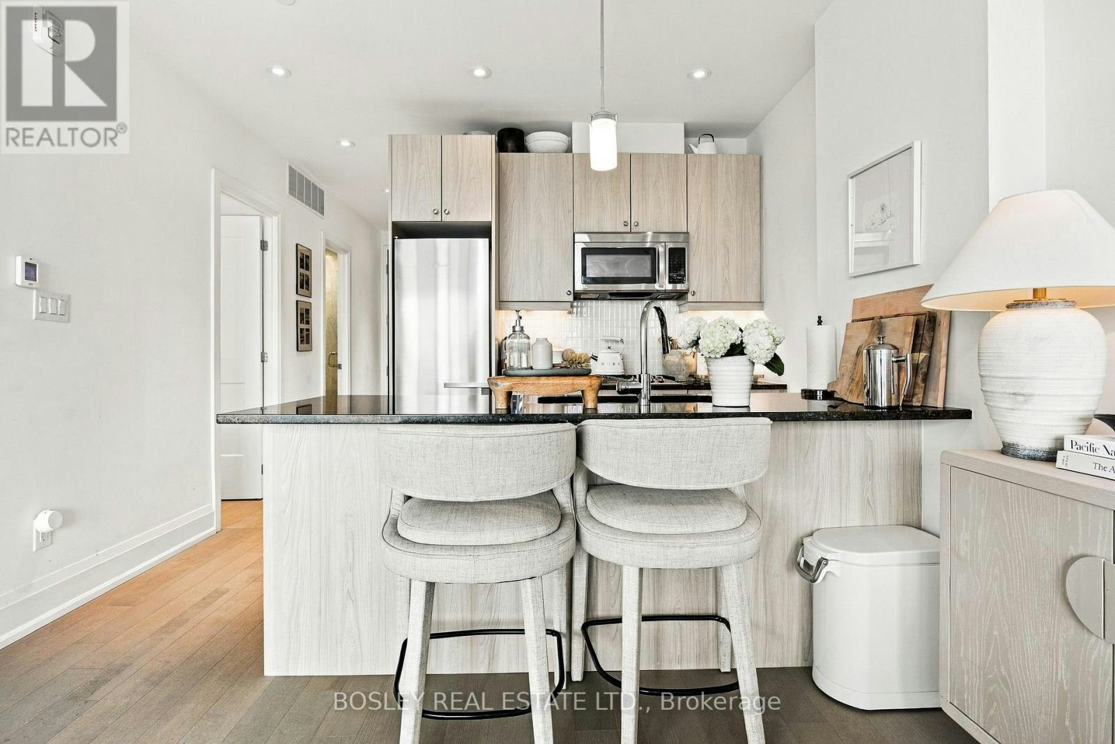 519-365 Beech Avenue, Toronto, ON, M4E 0C2 - 9
