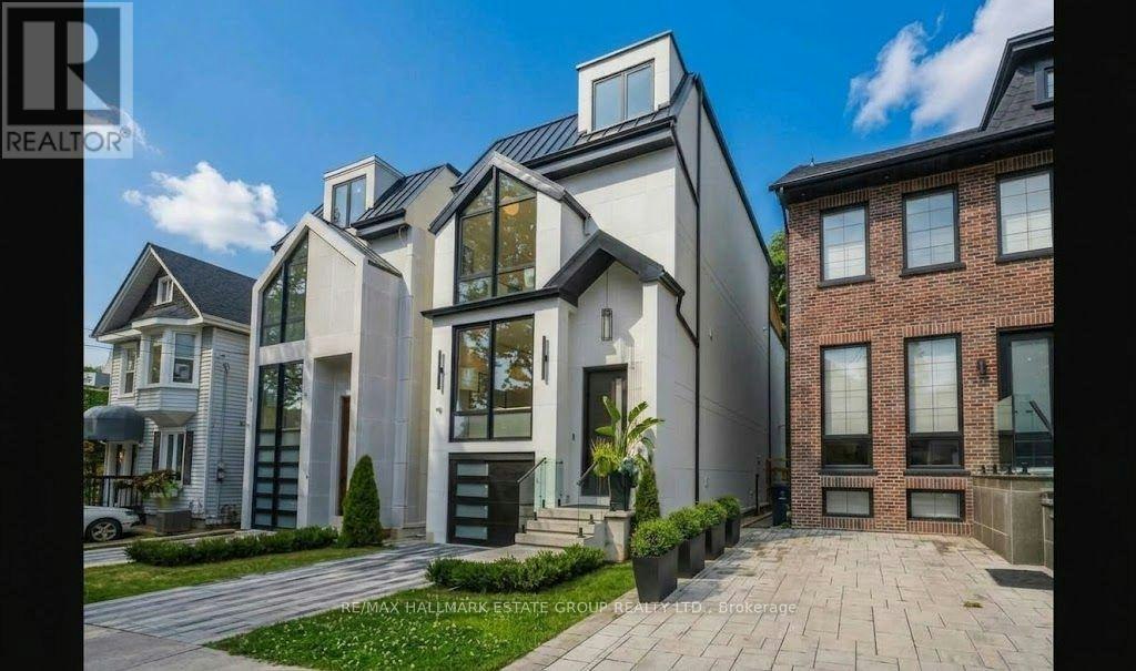 10 Wheeler Avenue, Toronto, ON, M4L 3V2