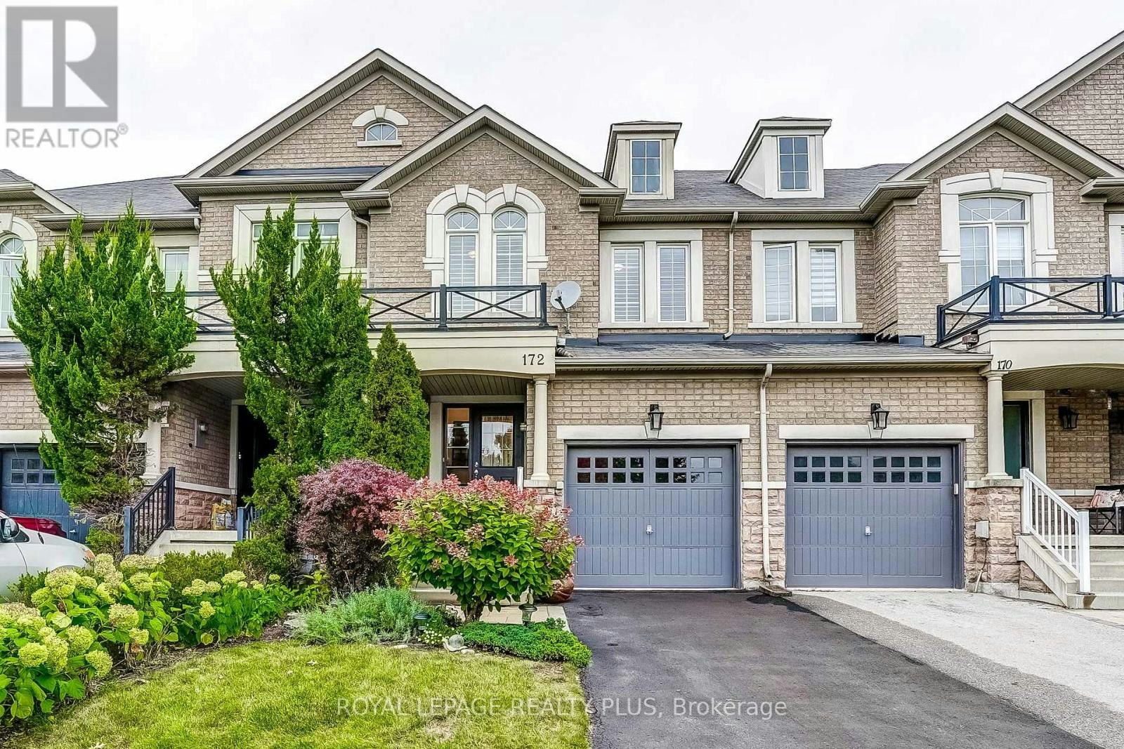 172 Lauderdale Drive, Vaughan, ON, L6A 0S4