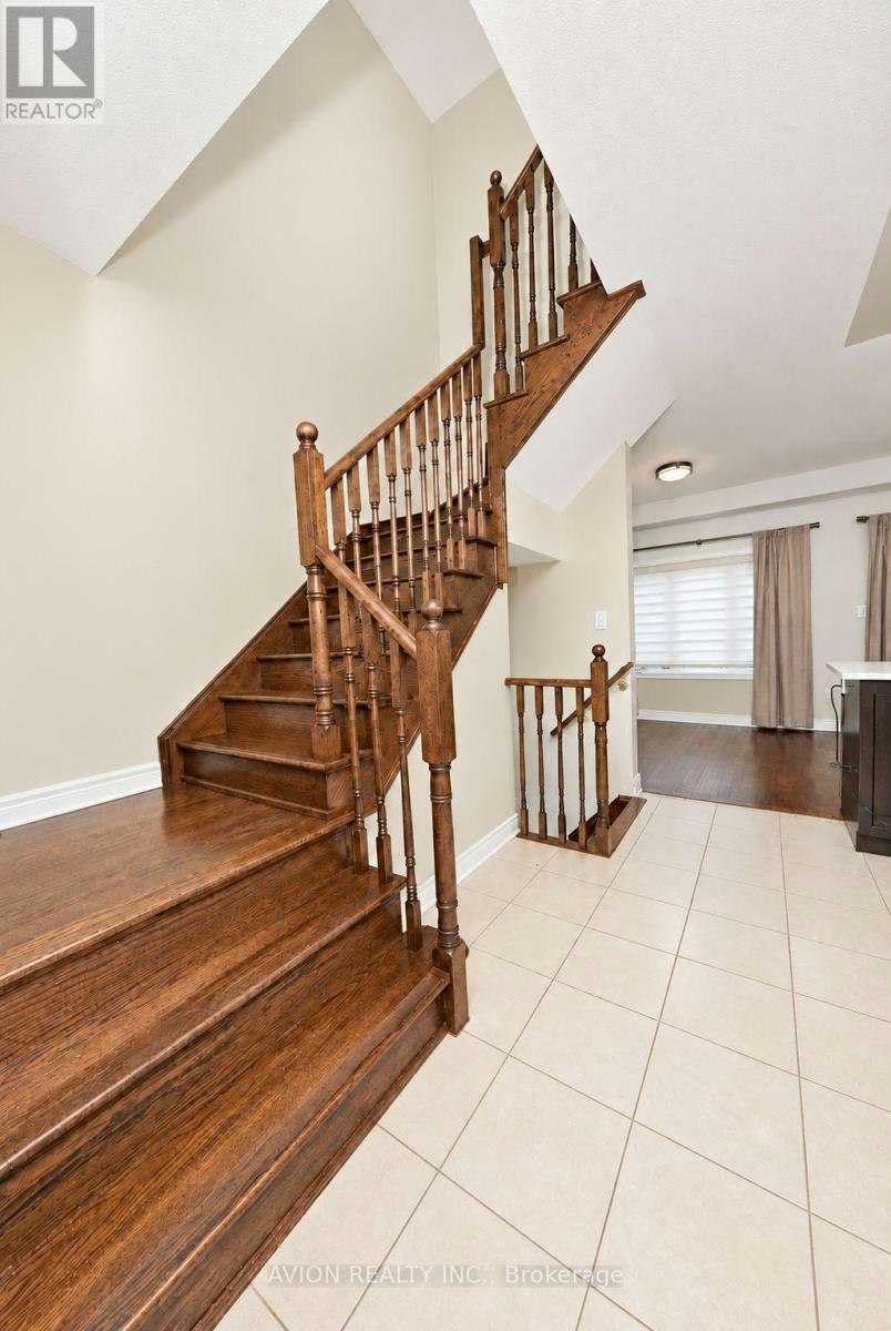 63 Forsyth Crescent N, Barrie, ON, L4N 6R1 - 4