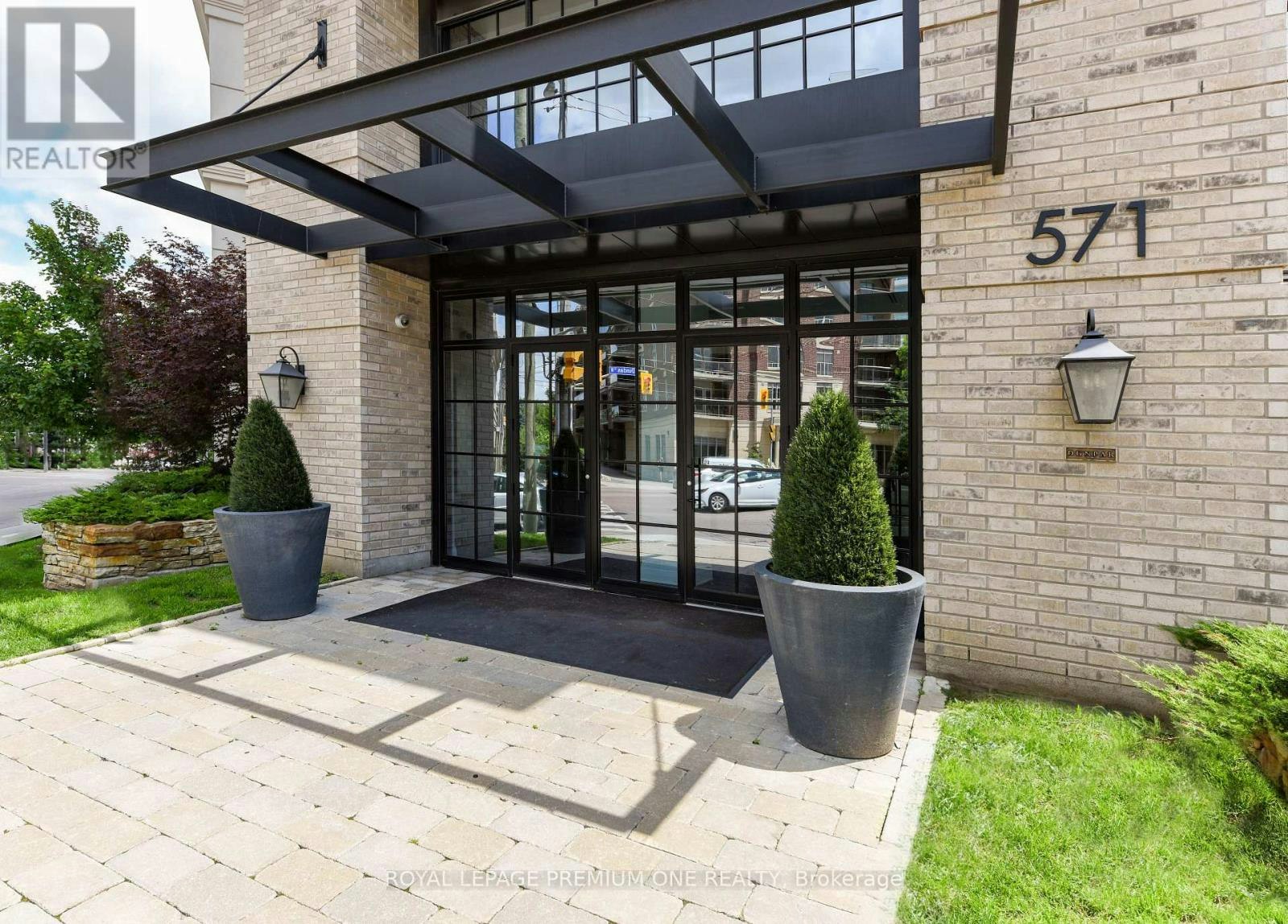 610-571 Prince Edward Drive N, Toronto, ON, M8X 0A1 - 2