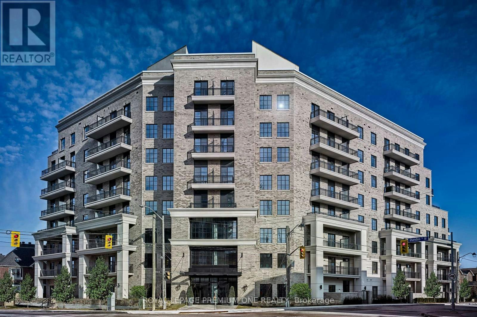 610-571 Prince Edward Drive N, Toronto, ON, M8X 0A1