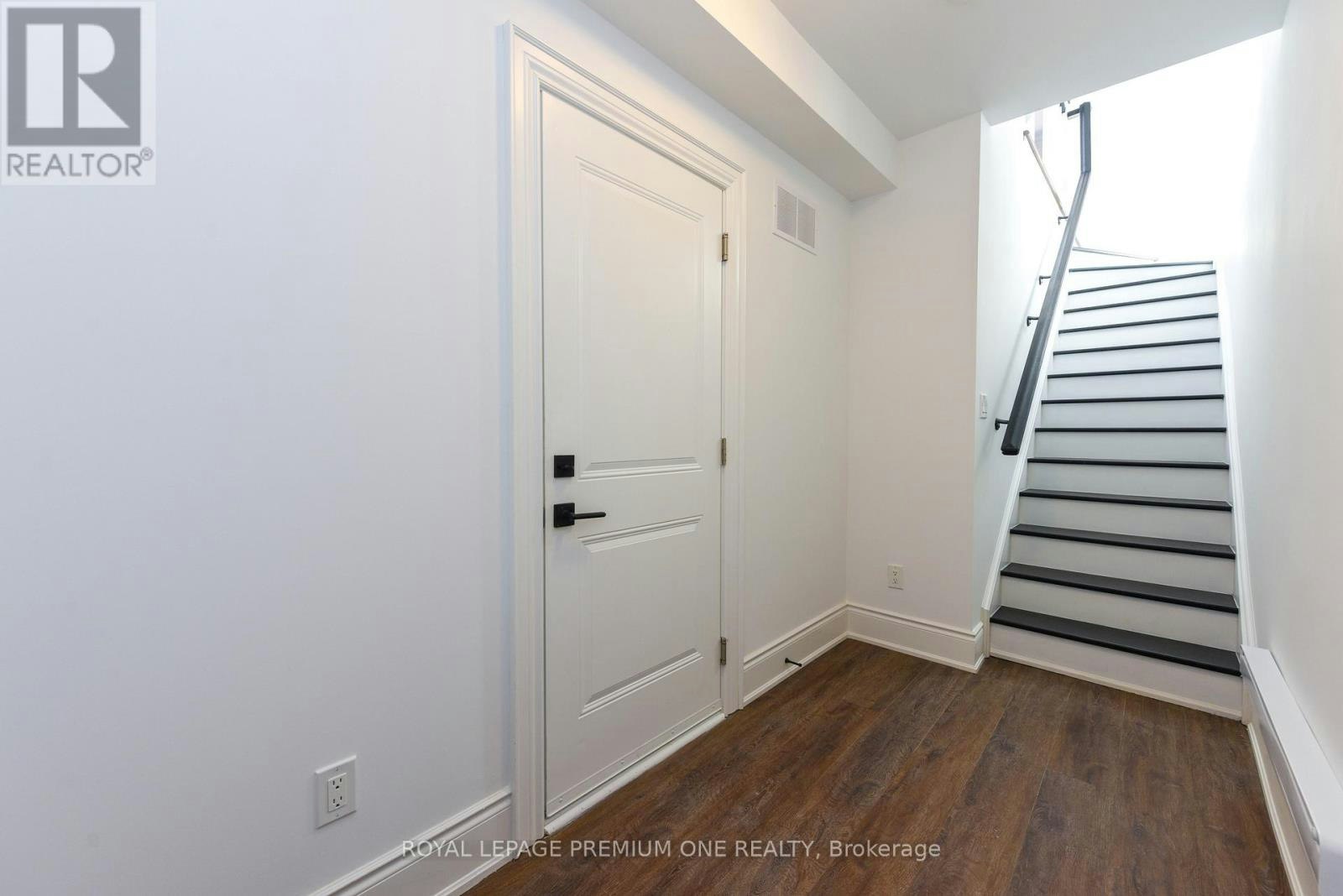 168-56 Lunar Crescent, Mississauga, ON, L5M 2R4 - 4