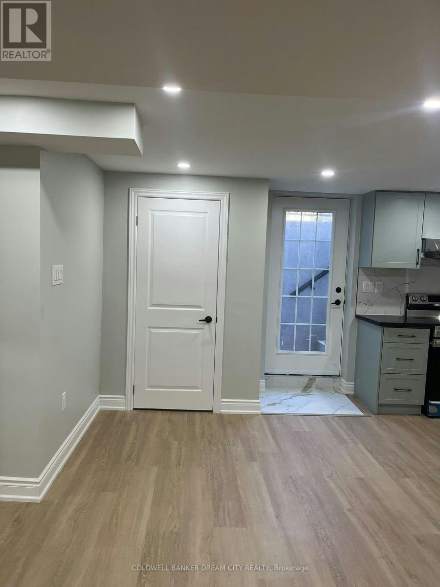 21 Hartford Trail, Brampton, ON, L6W 4K2 - 4