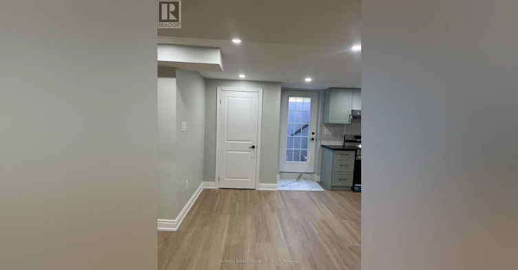 21 Hartford Trail, Brampton, ON, L6W 4K2 - 4