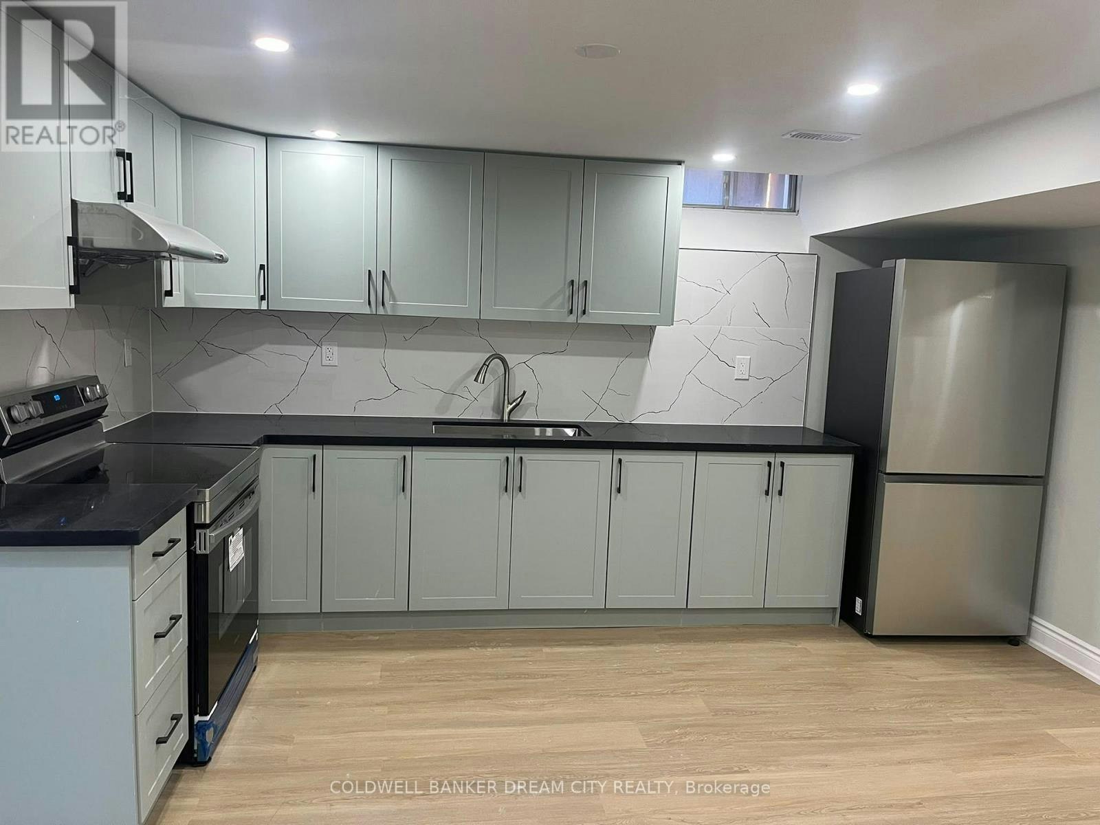 21 Hartford Trail, Brampton, ON, L6W 4K2
