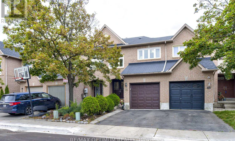 51 Goldenlight Circle