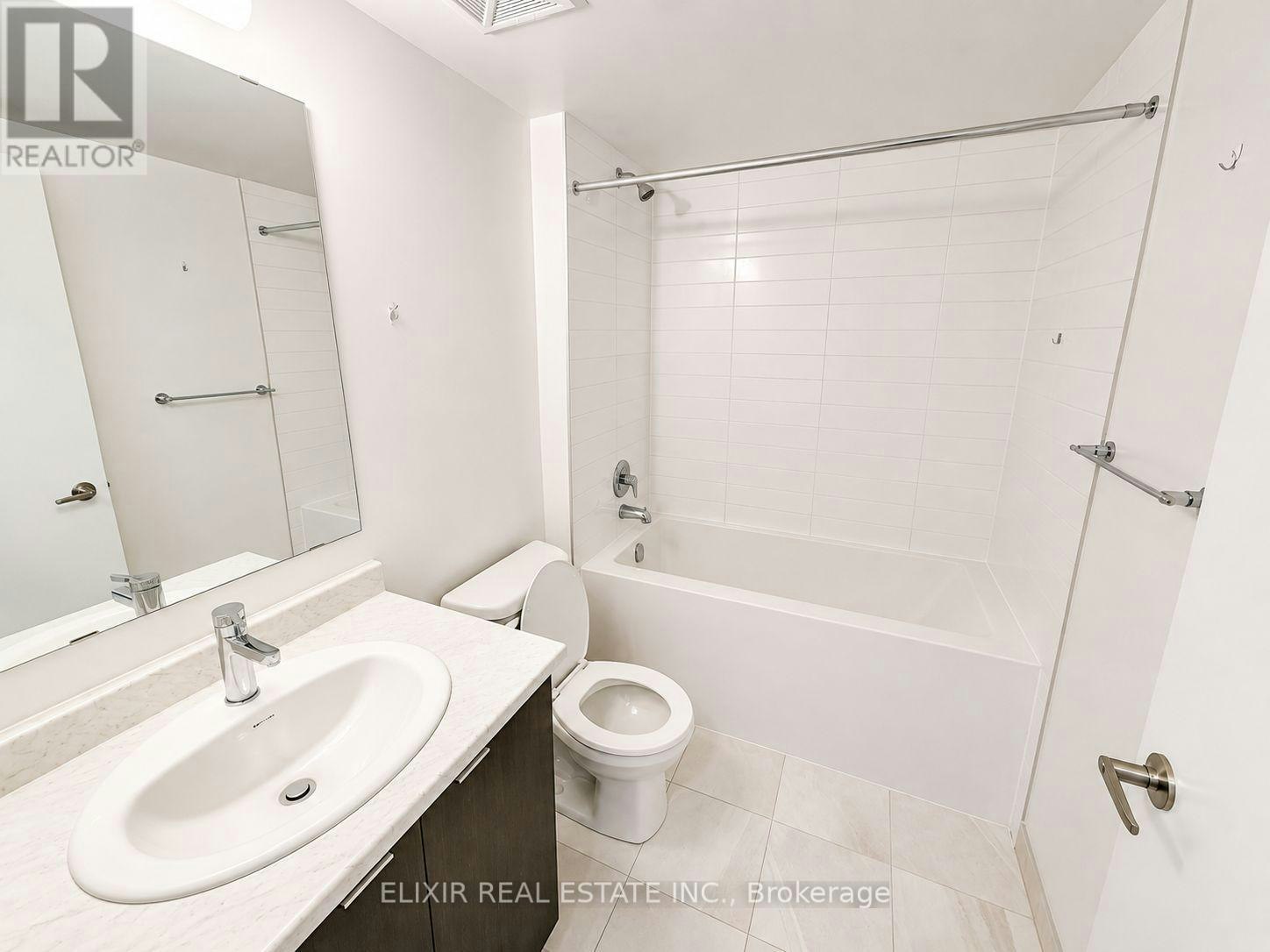 206-140 Canon Jackson Drive, Toronto, ON, M6M 0B9 - 24