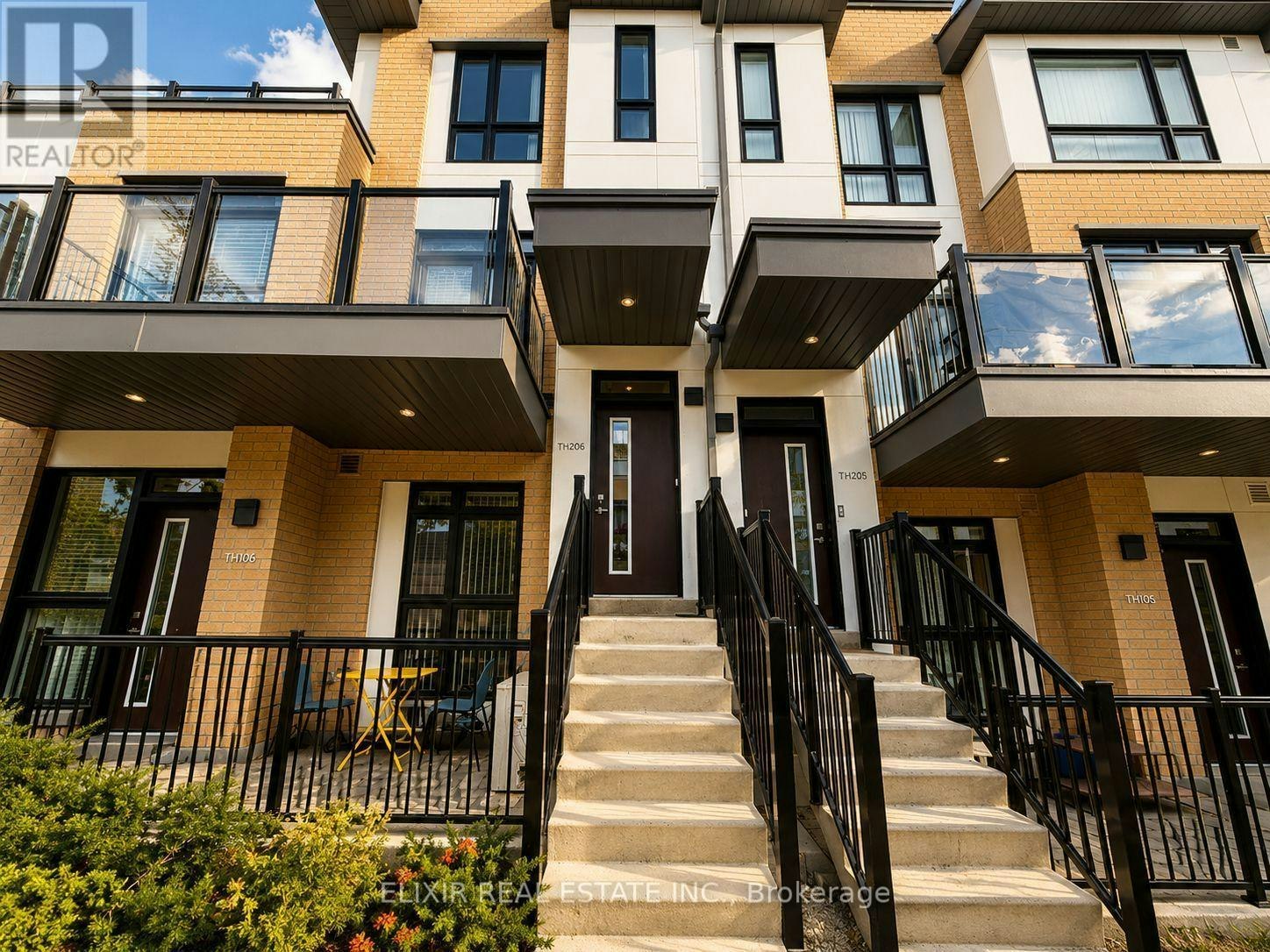 206-140 Canon Jackson Drive, Toronto, ON, M6M 0B9 - 6