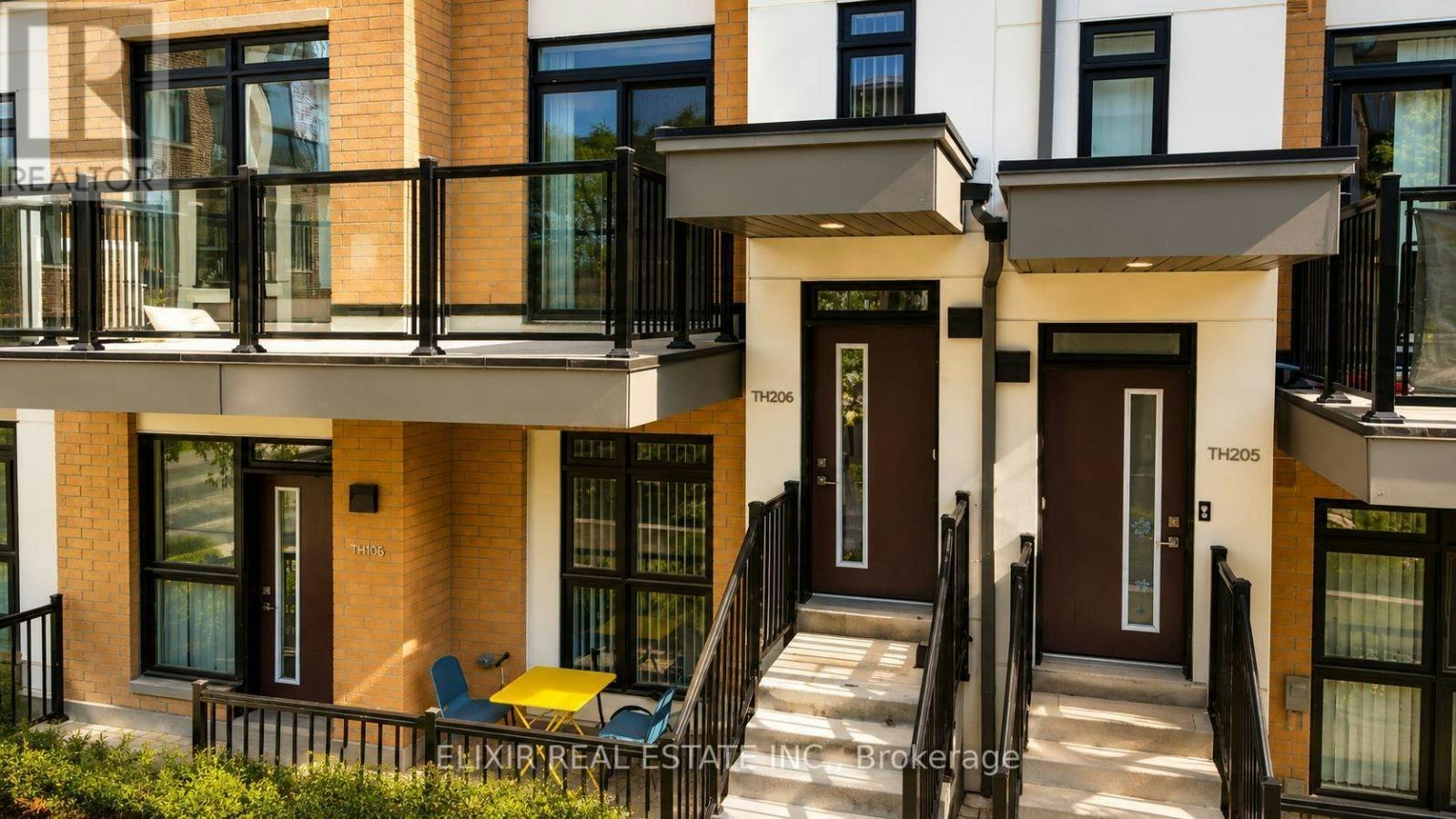 206-140 Canon Jackson Drive, Toronto, ON, M6M 0B9 - 4