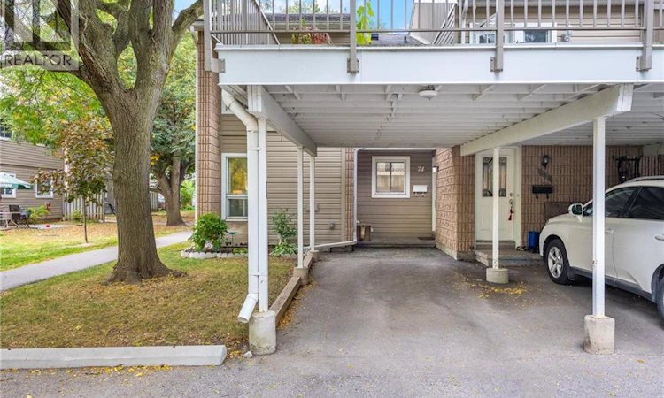 74-65 Glamis Road