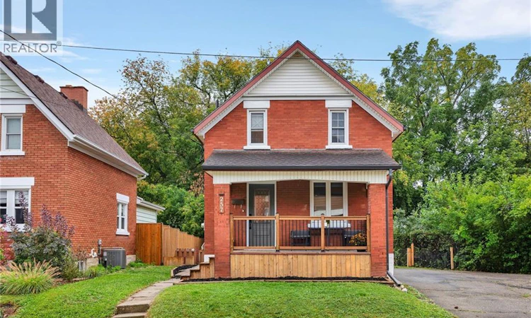 257 Guelph Street